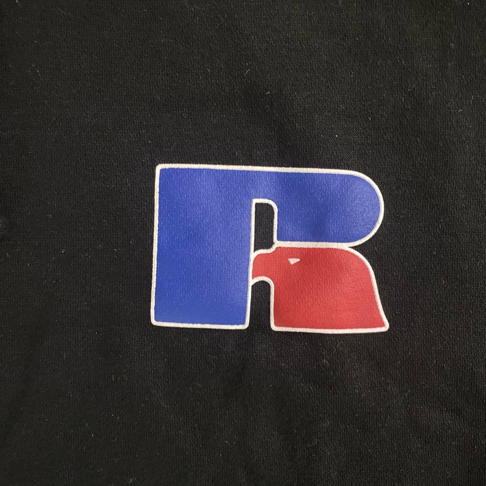 Y2K Russel Athletic Hoodie - Picture 2 of 5